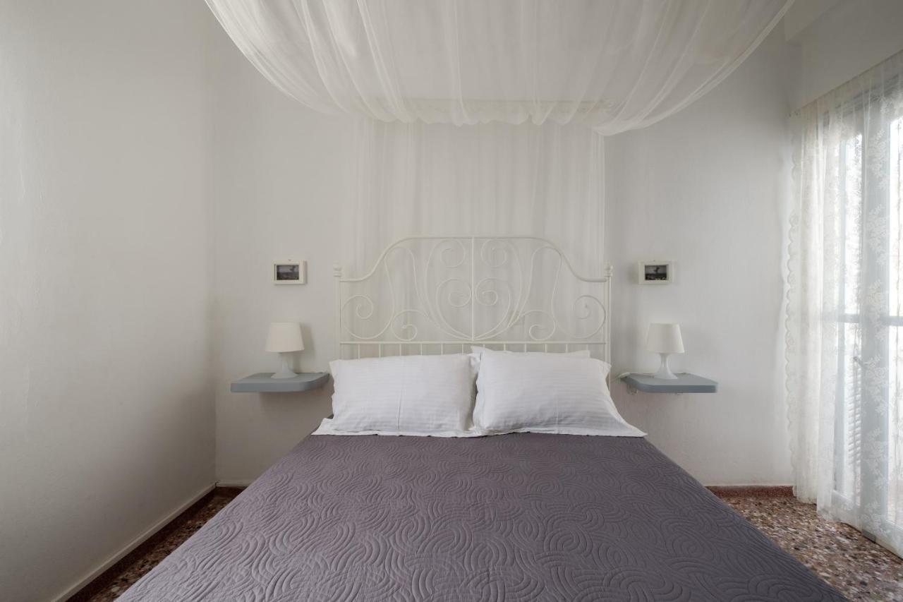 Sagma Beach Rooms Períssa Eksteriør bilde