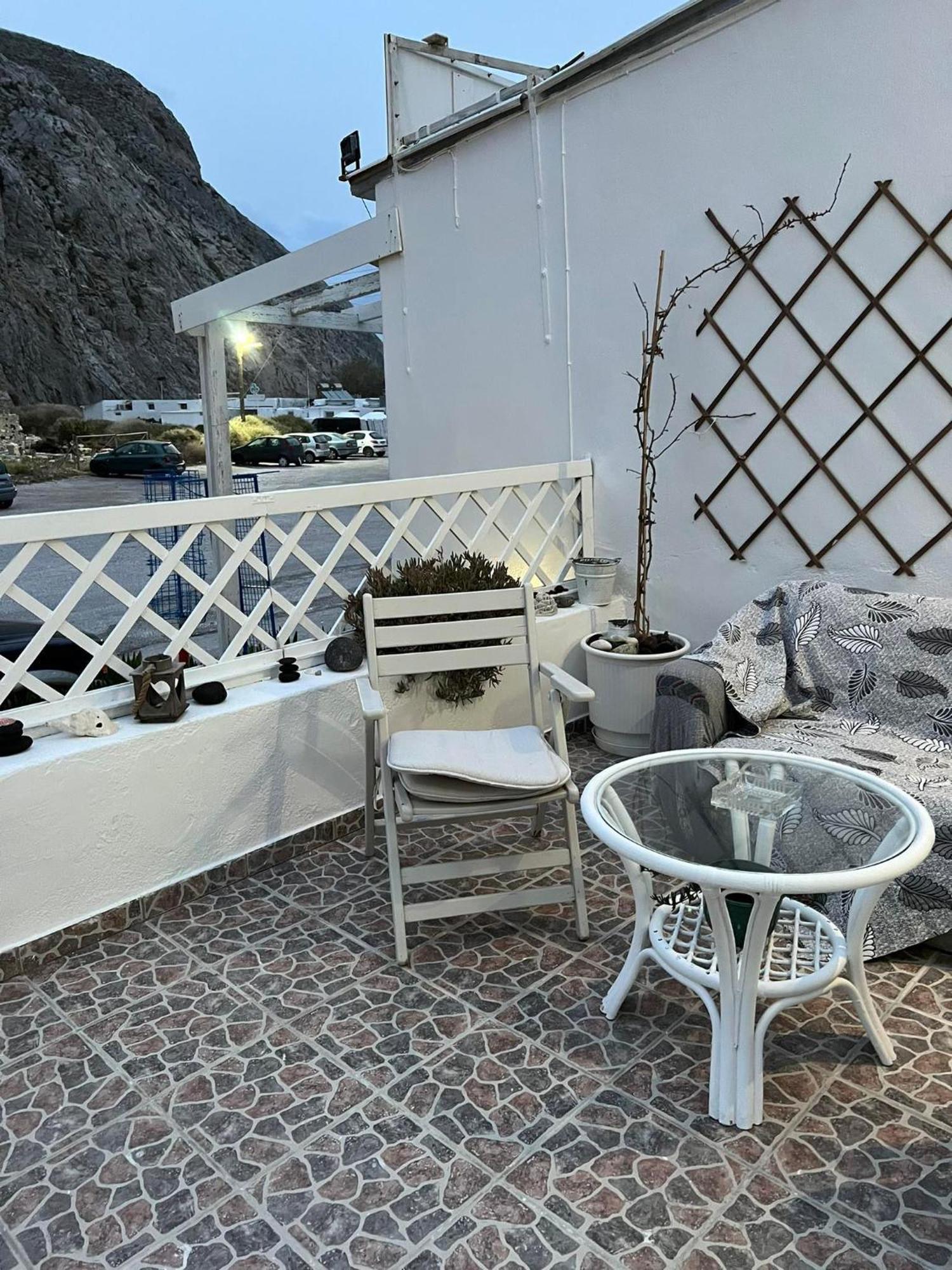 Sagma Beach Rooms Períssa Eksteriør bilde