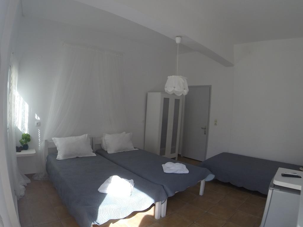Sagma Beach Rooms Períssa Eksteriør bilde